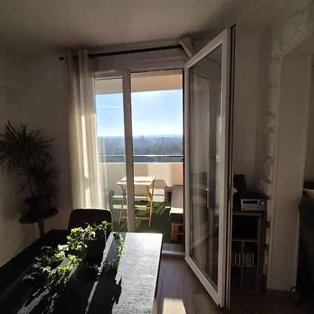 Lumineux Avec Balcons Et Tram Au Pied Lejlighed Angers