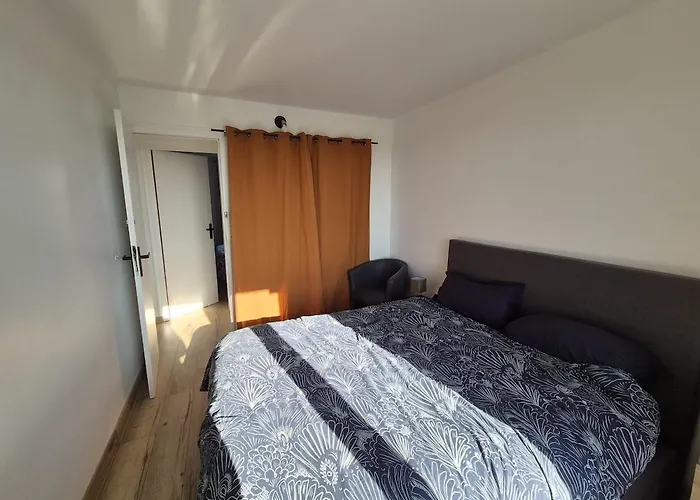 Lumineux Avec Balcons Et Tram Au Pied Апартаменты *