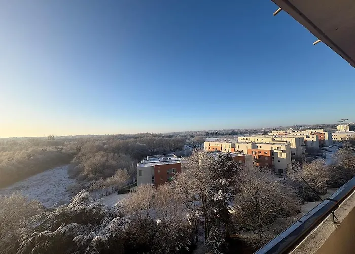 Lumineux Avec Balcons Et Tram Au Pied Апартаменты Анже