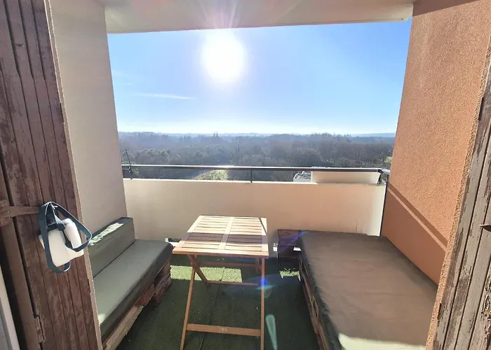 Апартаменты Lumineux Avec Balcons Et Tram Au Pied *